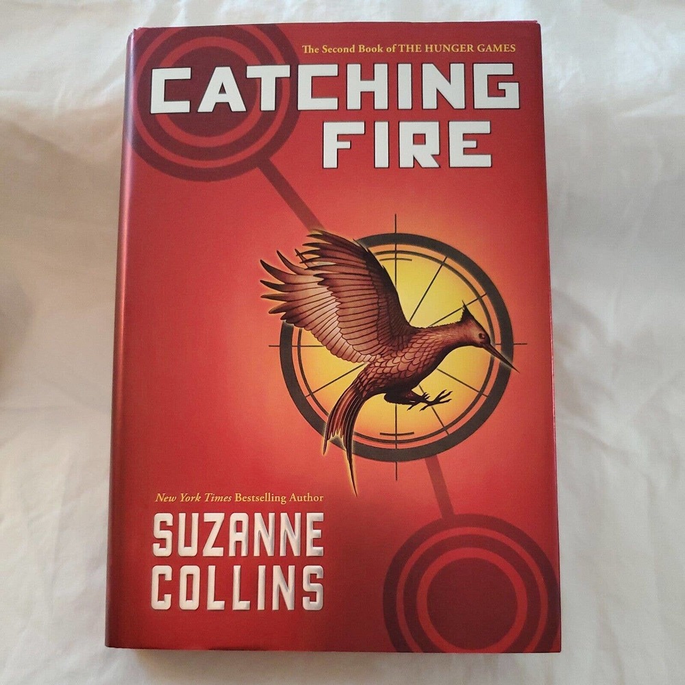The Hunger Games Series: Catching Fire by Suzanne Collins (2009, Hardcover)